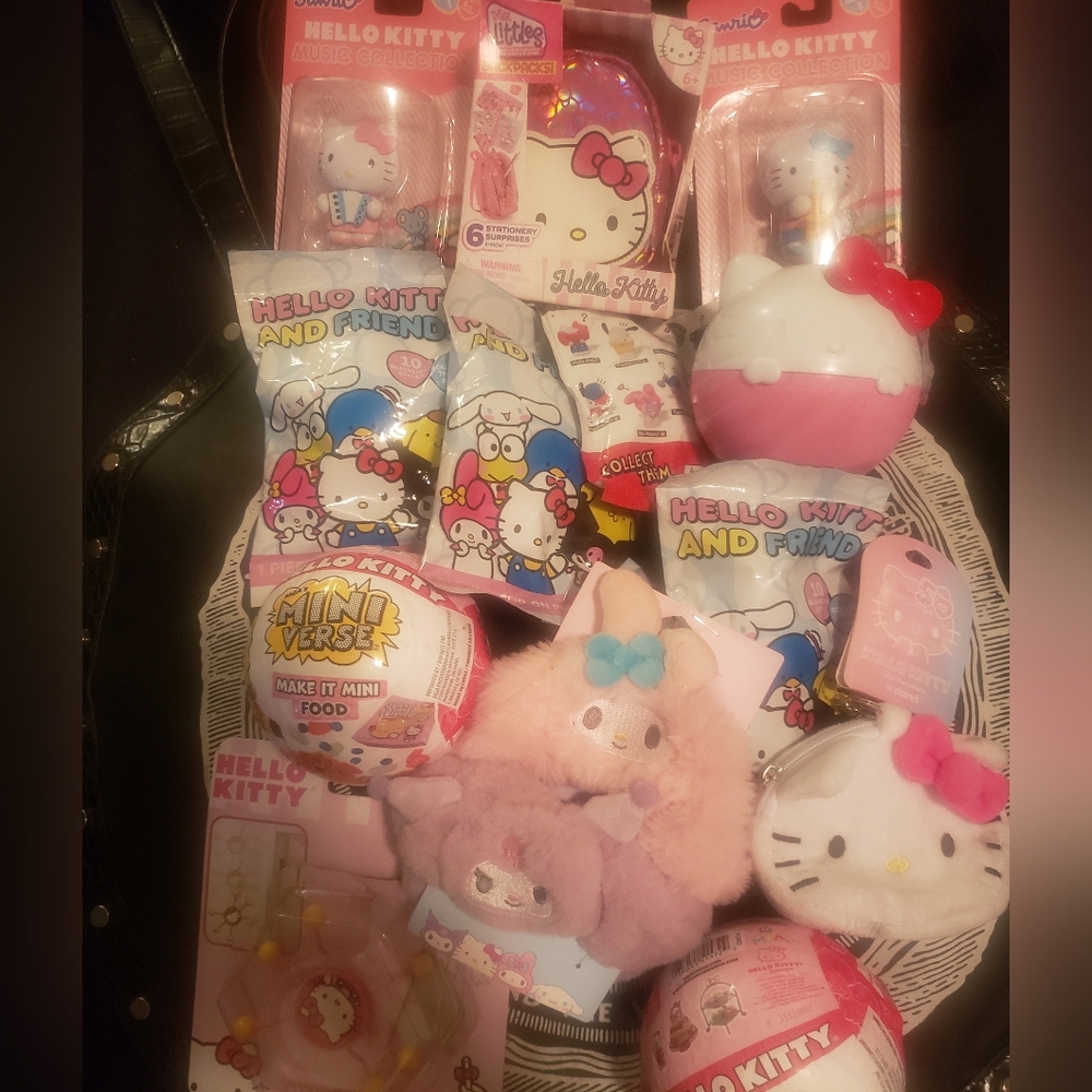 HELLO KITTY & FRIENDS MEGA LOT #3